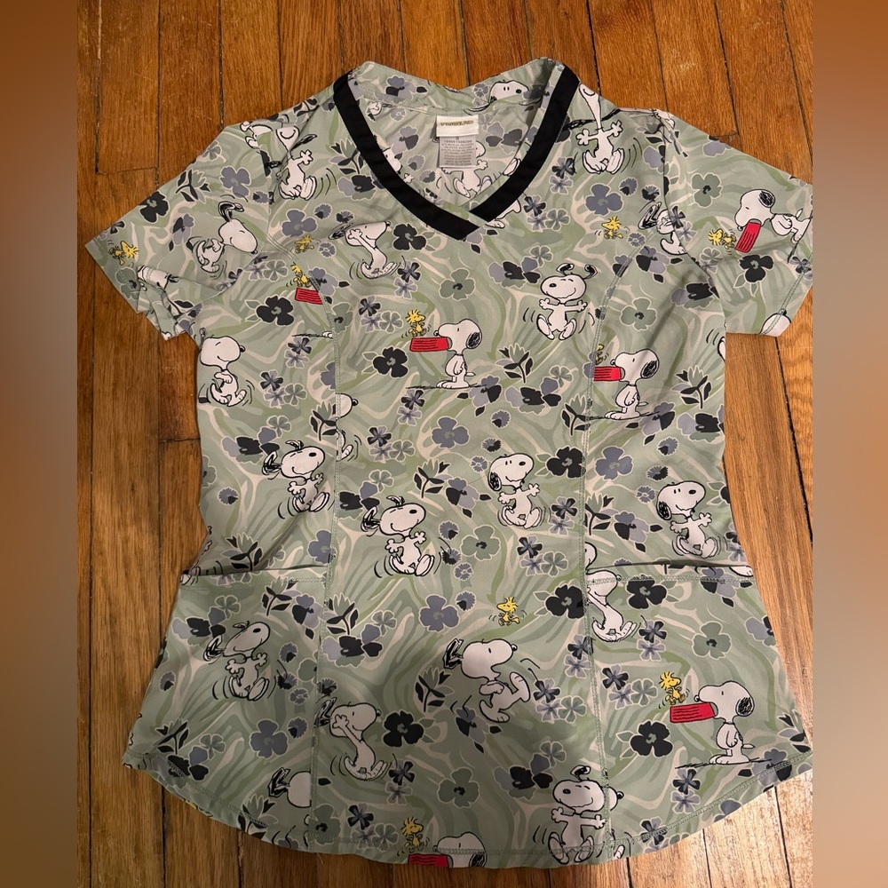 Snoopy Scrub Top Small